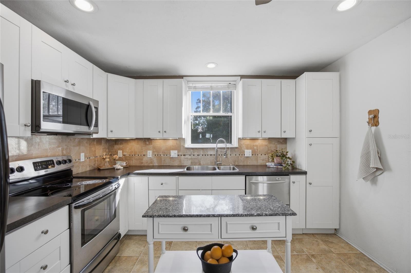 Image 11 of 36 For 5824 Gulfport Blvd S