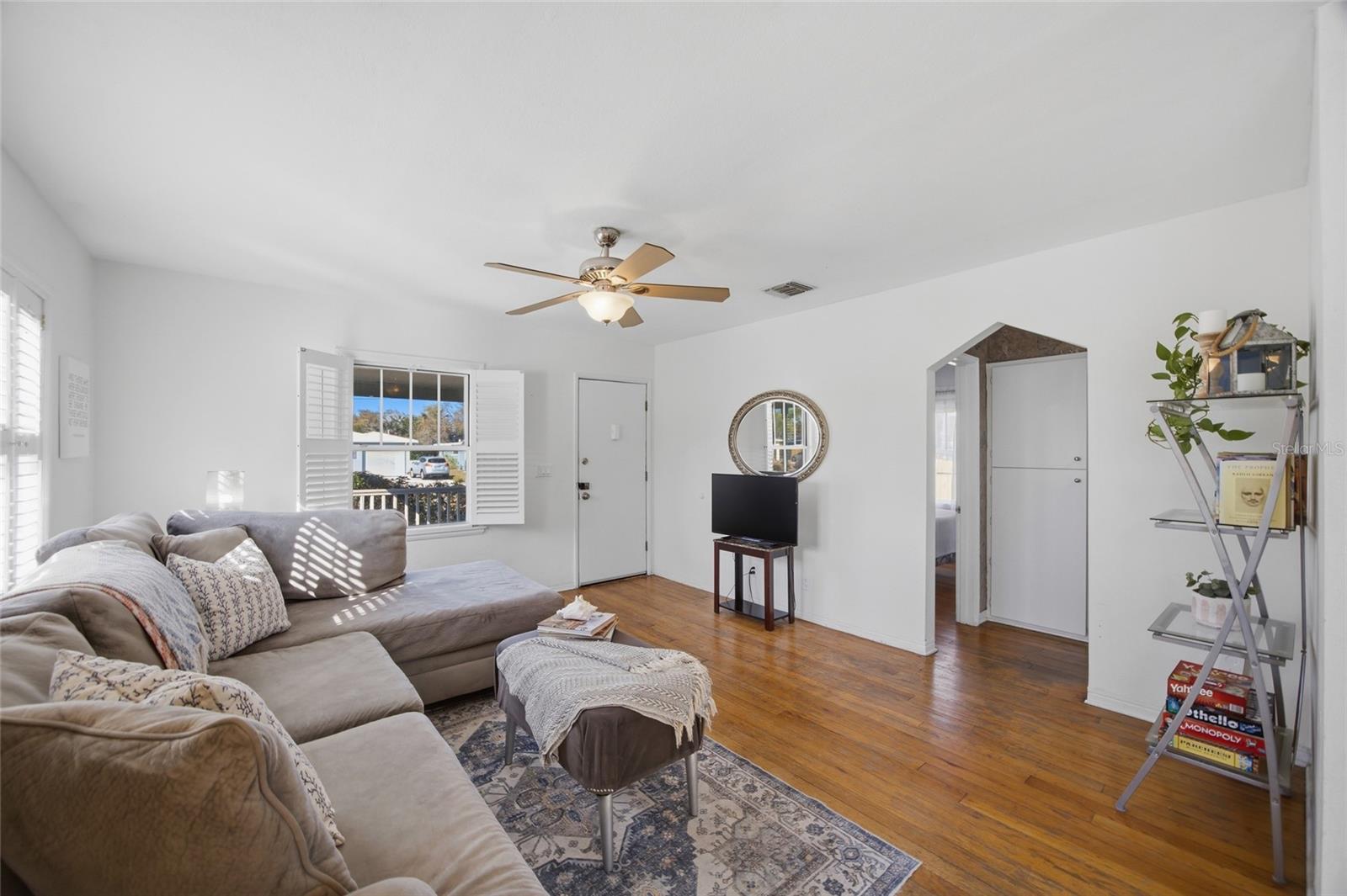 Image 7 of 36 For 5824 Gulfport Blvd S