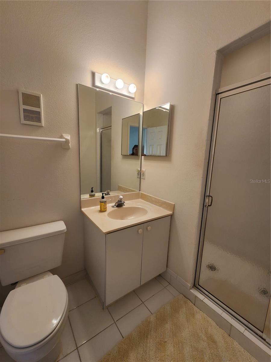 Image 27 of 35 For 1101 Pinellas Bayway S 303