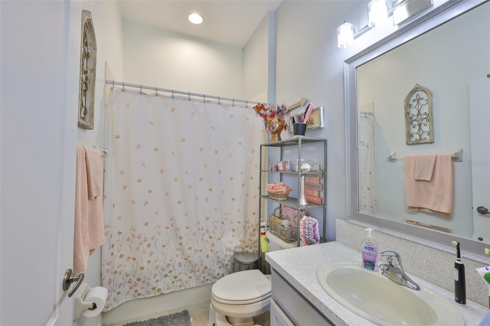 Image 13 of 59 For 1204 Facet View Way