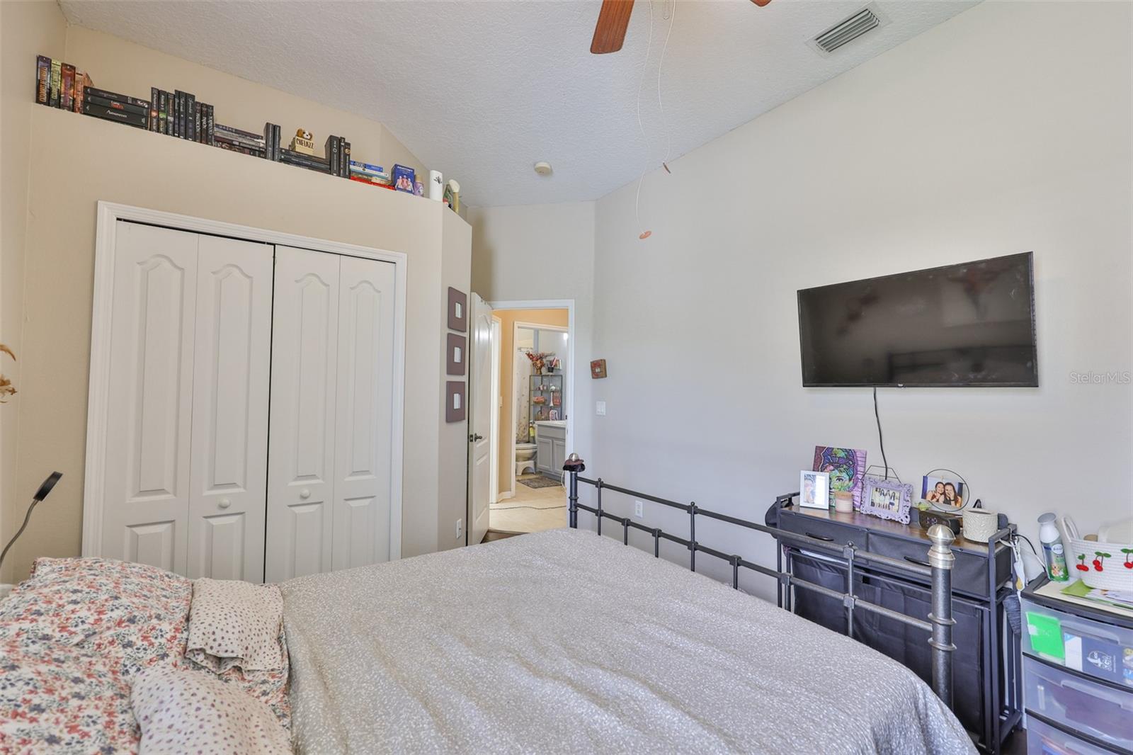 Image 16 of 59 For 1204 Facet View Way