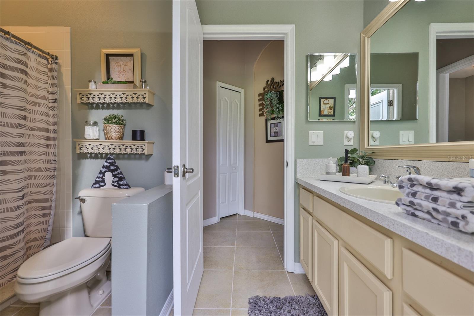 Image 39 of 59 For 1204 Facet View Way