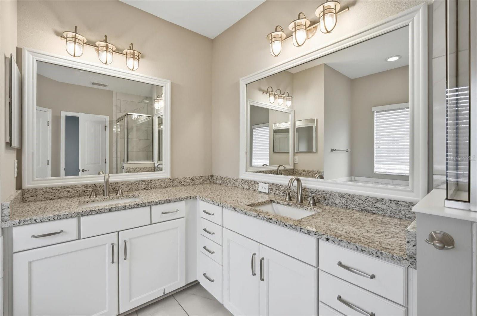 Image 14 of 23 For 115 Arrawana Avenue 8