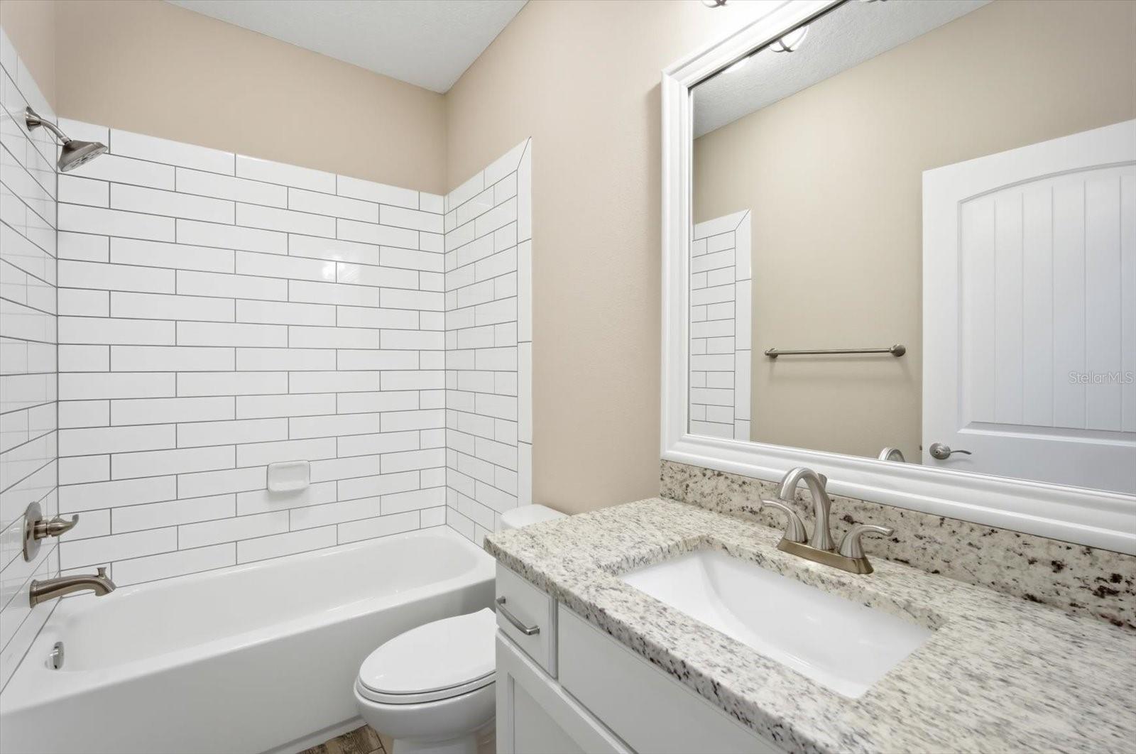 Image 21 of 23 For 115 Arrawana Avenue 8