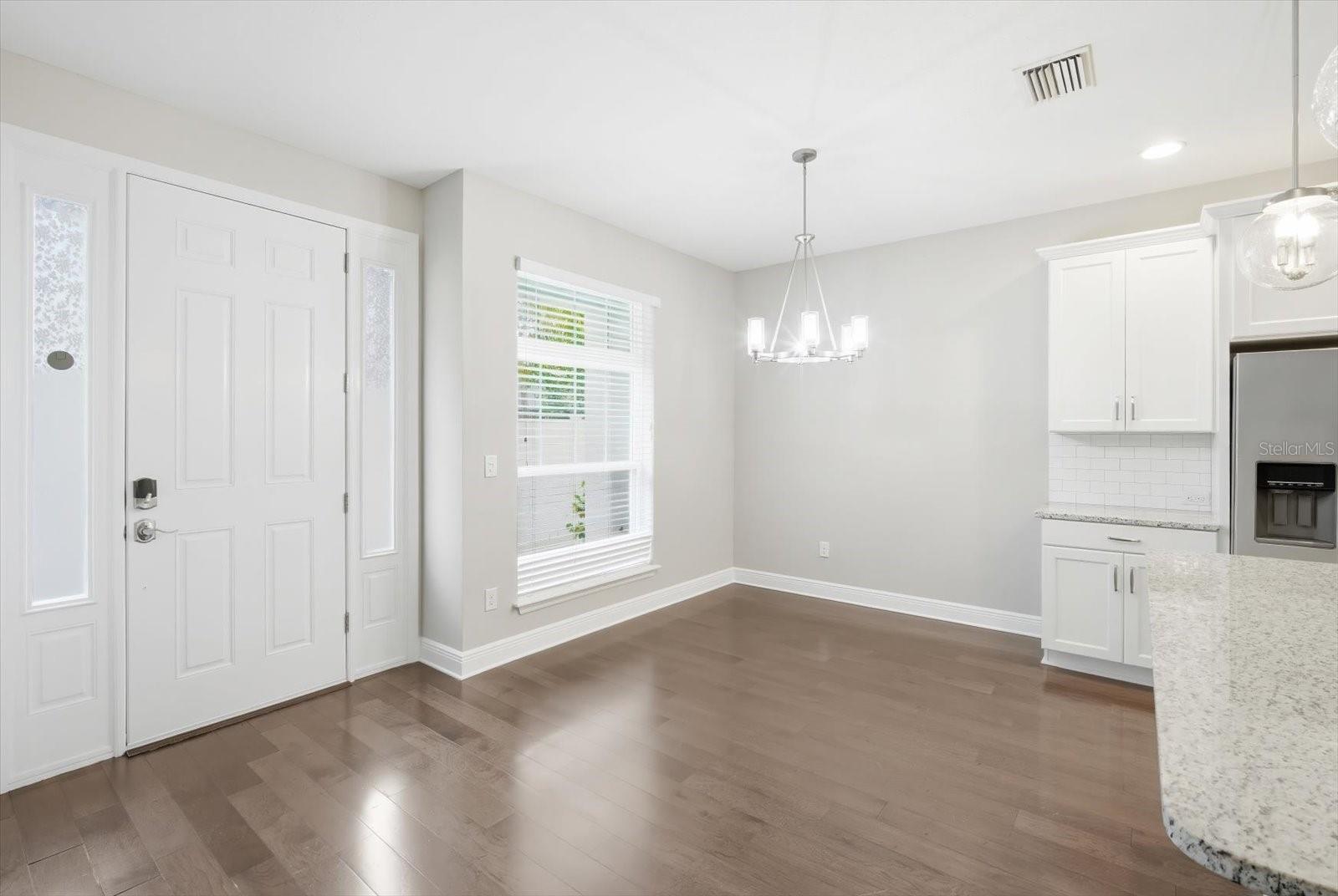 Image 4 of 23 For 115 Arrawana Avenue 8