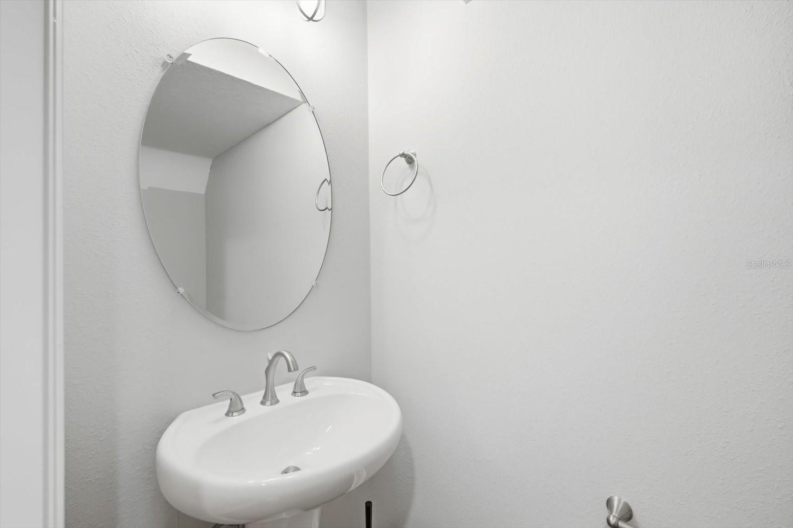 Image 7 of 23 For 115 Arrawana Avenue 8