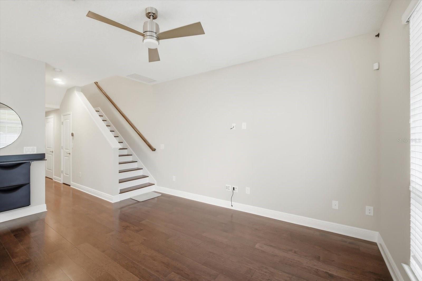 Image 9 of 23 For 115 Arrawana Avenue 8