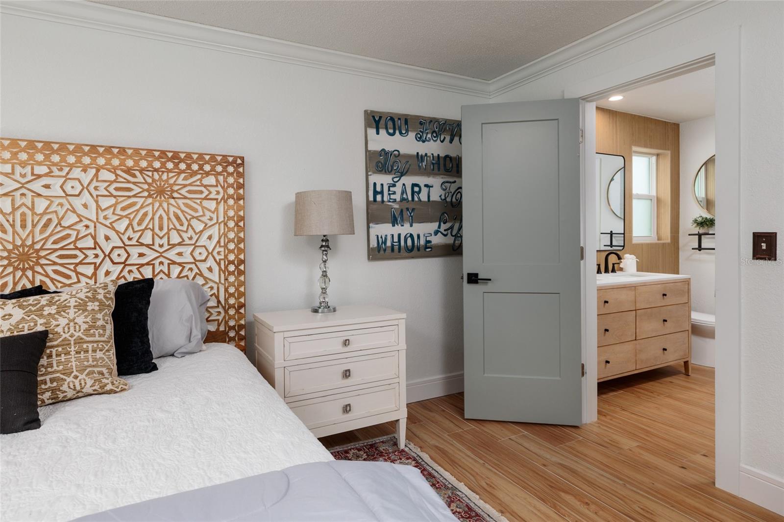 Listing photo id 18 for 120 97th Avenue Ne