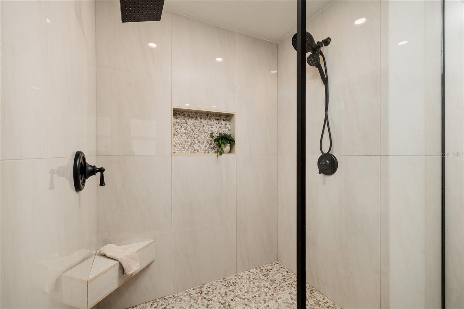 Listing photo id 20 for 120 97th Avenue Ne