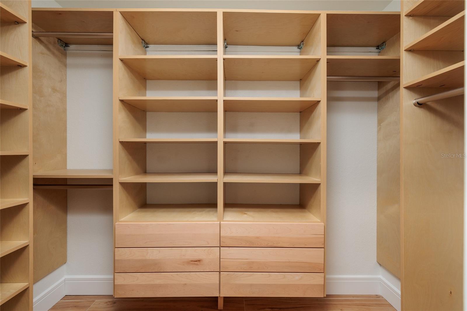 Listing photo id 22 for 120 97th Avenue Ne