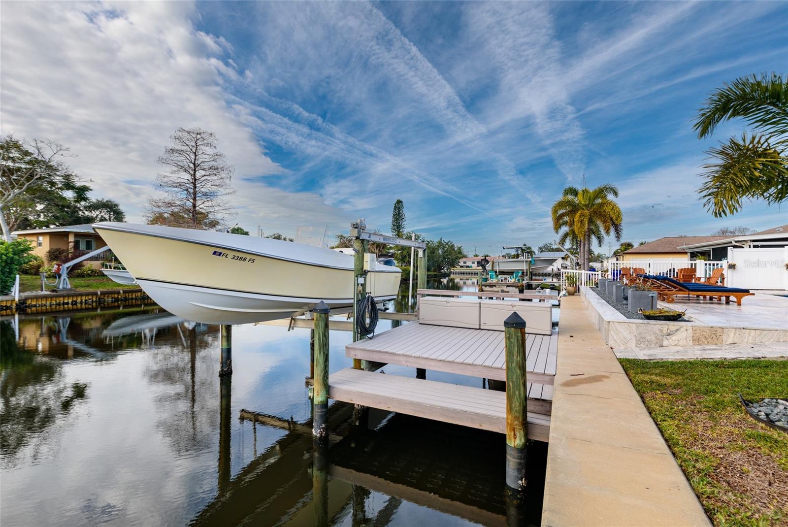 Listing photo id 35 for 120 97th Avenue Ne