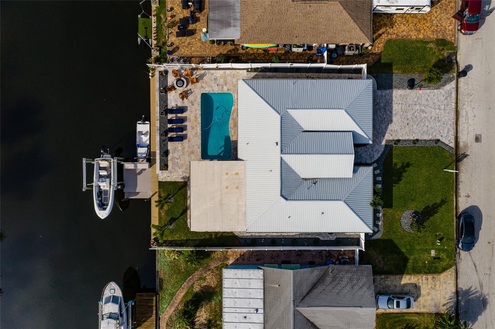 Listing photo id 38 for 120 97th Avenue Ne