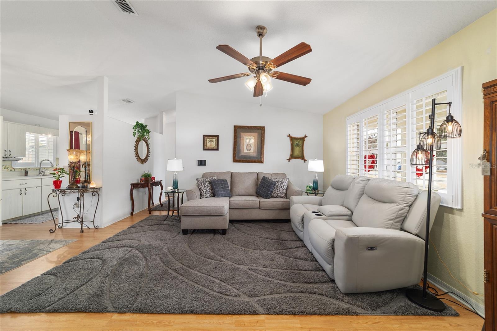 Image 18 of 70 For 10130 62nd Terrace Road