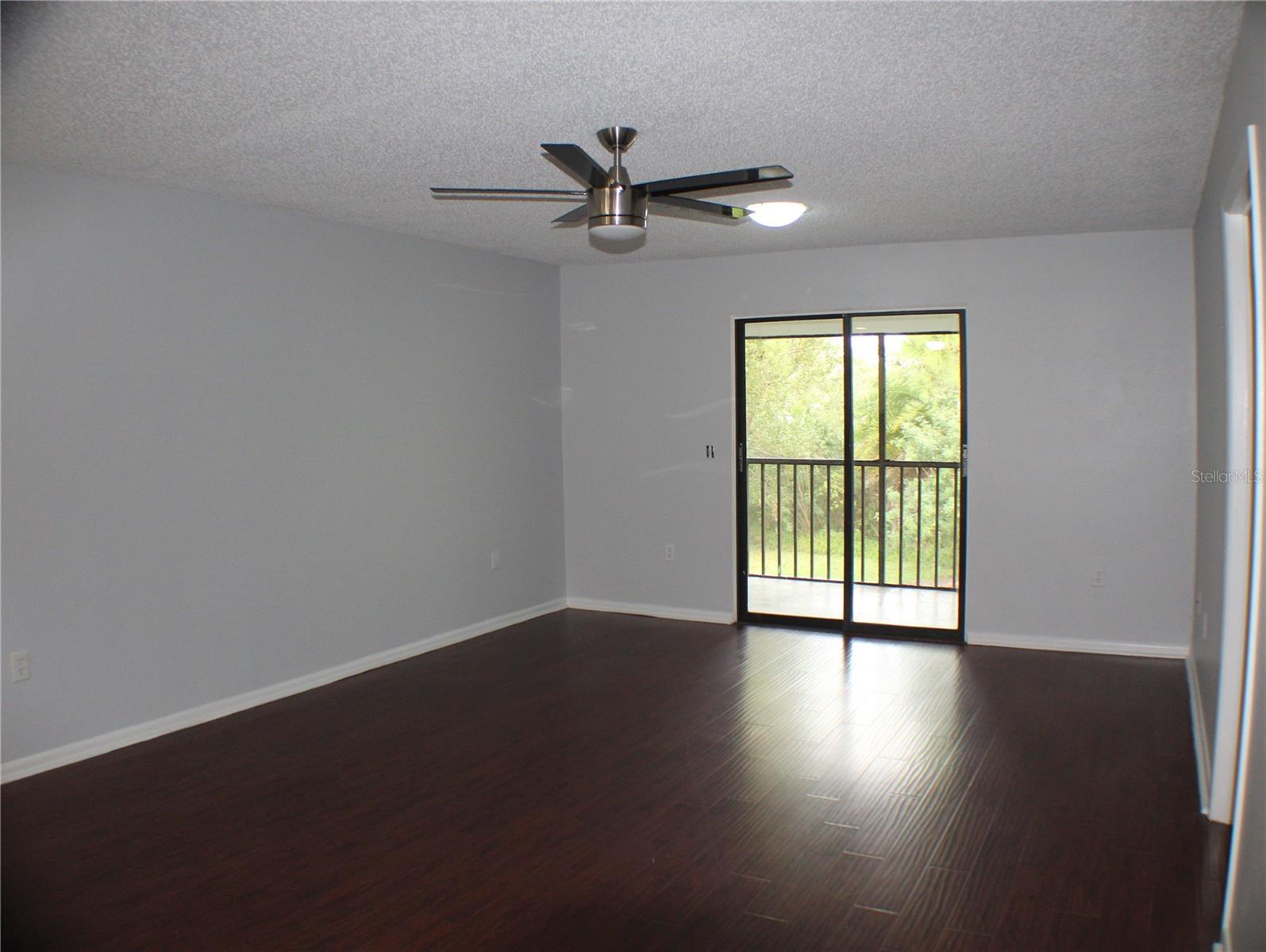 Image 13 of 20 For 1194 Falcon Drive 14