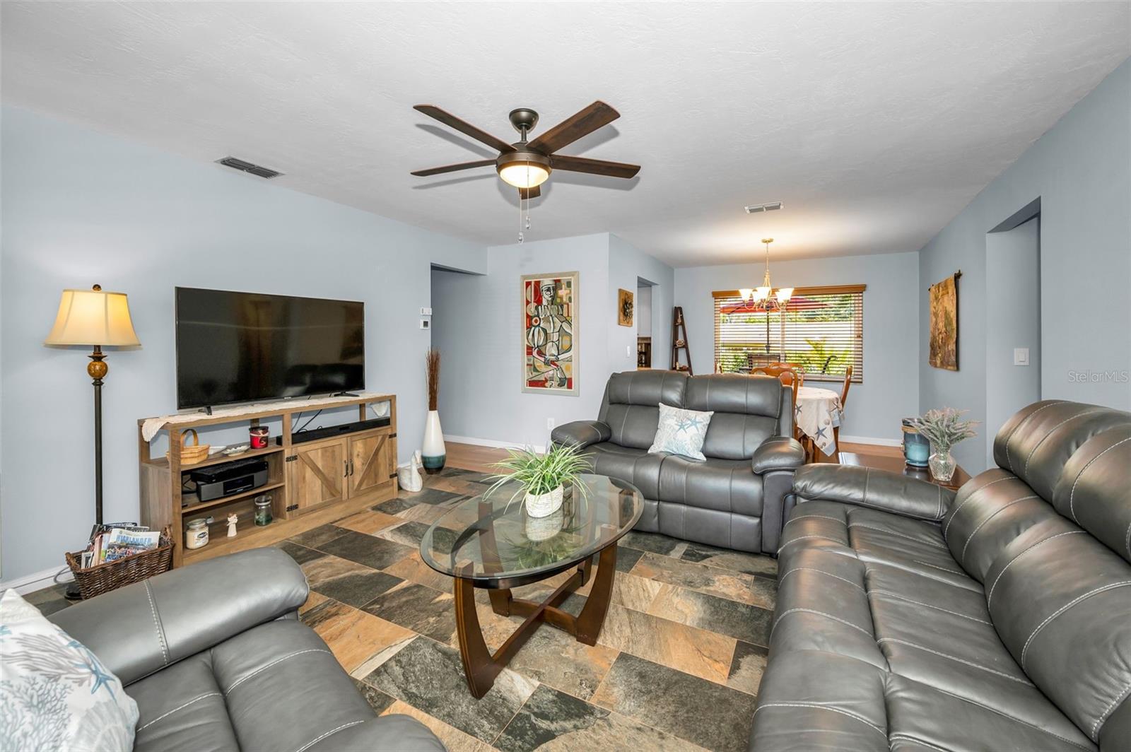 Image 10 of 74 For 2968 Macalpin Drive N