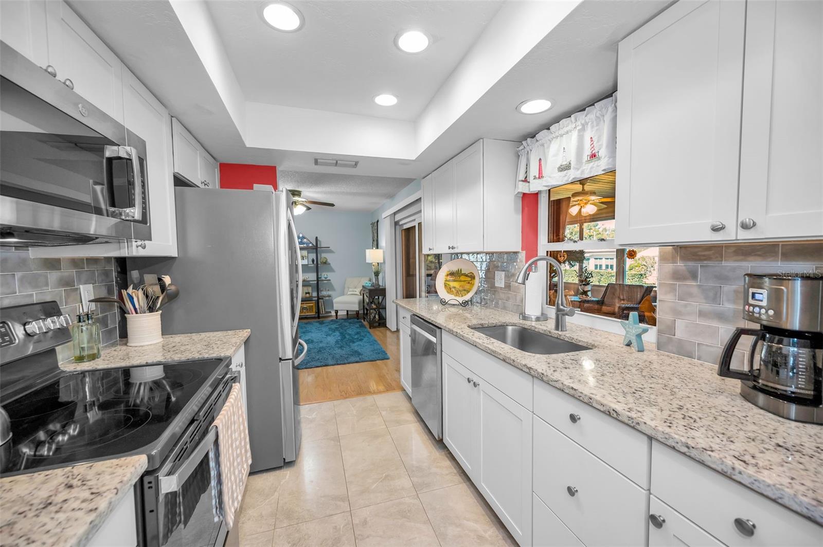 Image 14 of 74 For 2968 Macalpin Drive N