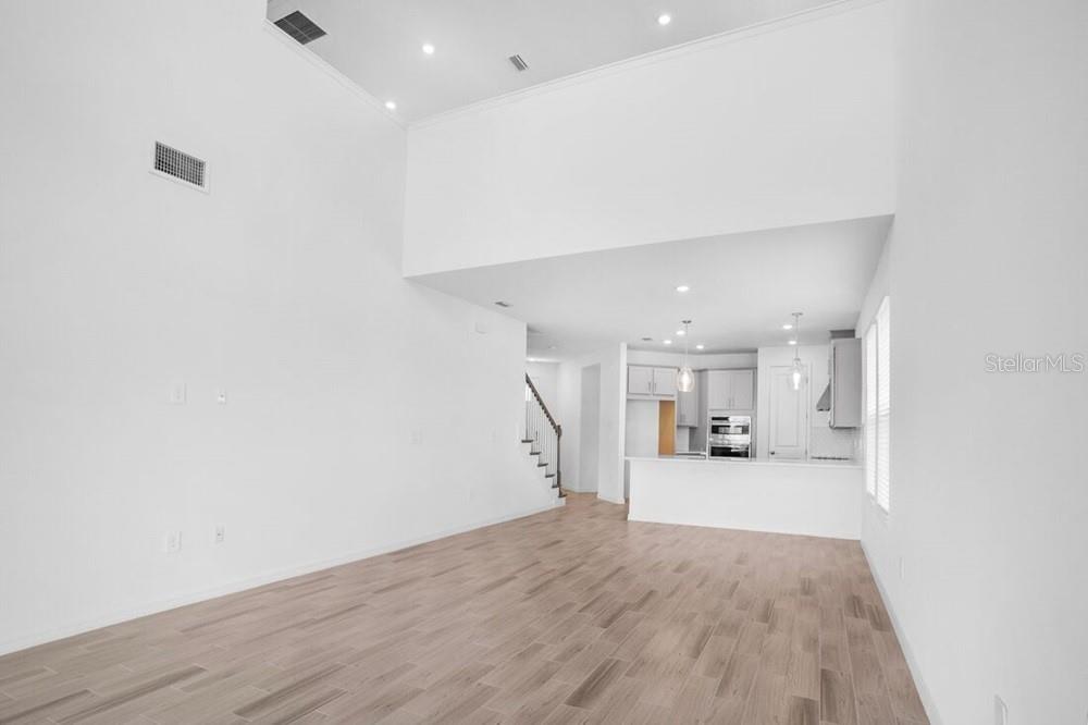 Image 17 of 33 For 13419 Commons Avenue