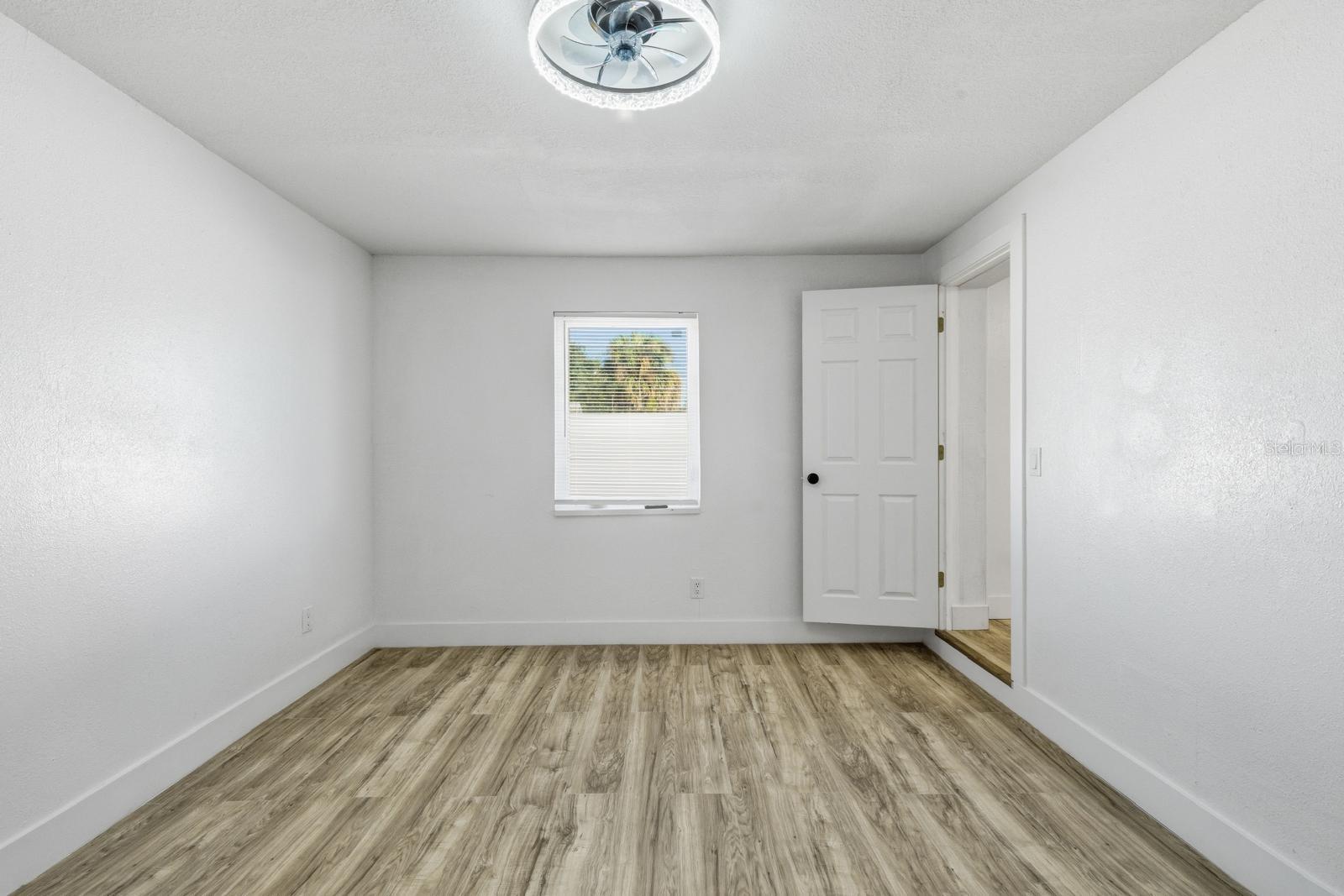 Image 14 of 28 For 1801 13th Avenue S