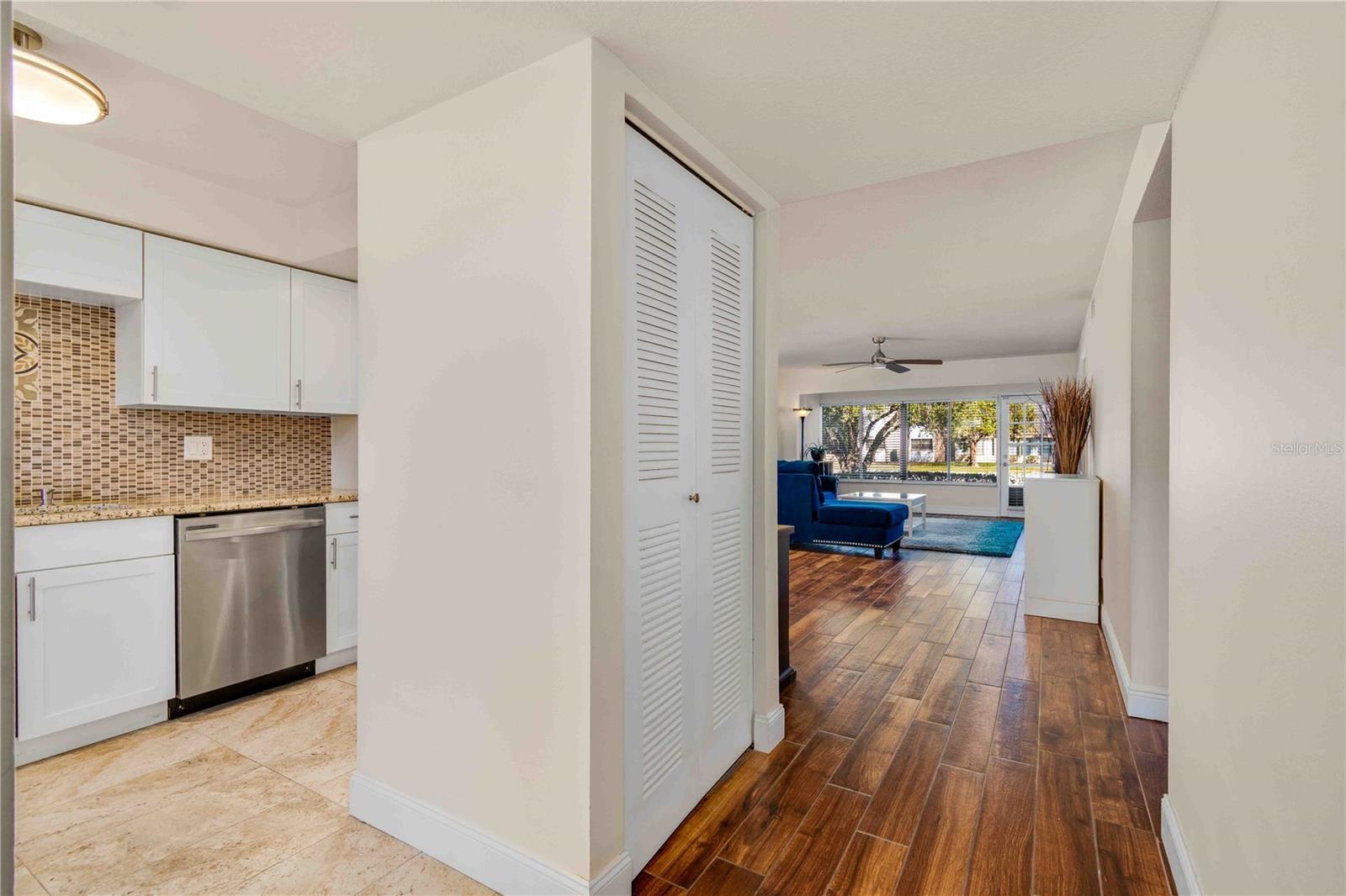 Image 10 of 41 For 1750 Belleair Forest Drive C7