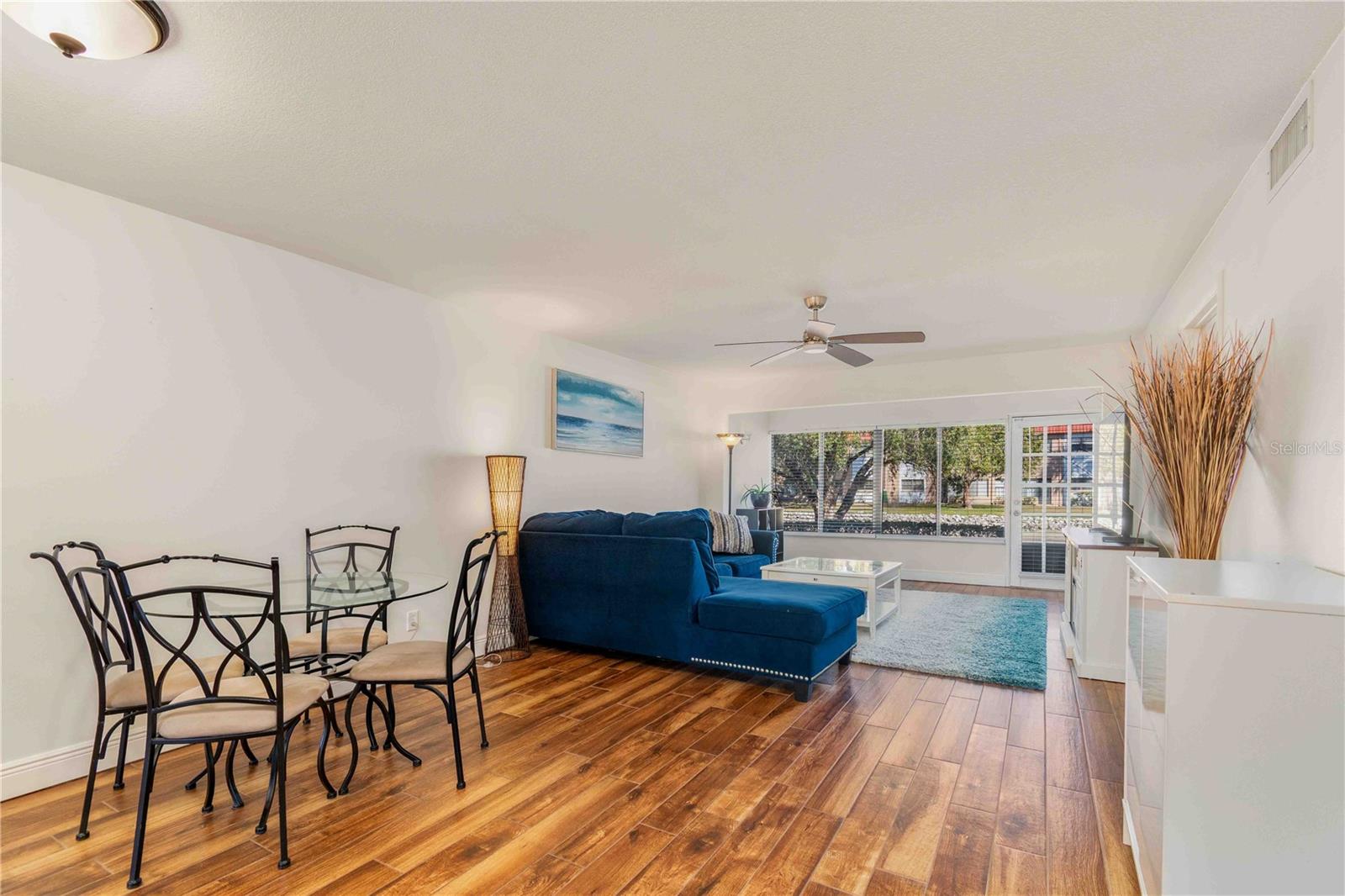 Image 15 of 41 For 1750 Belleair Forest Drive C7