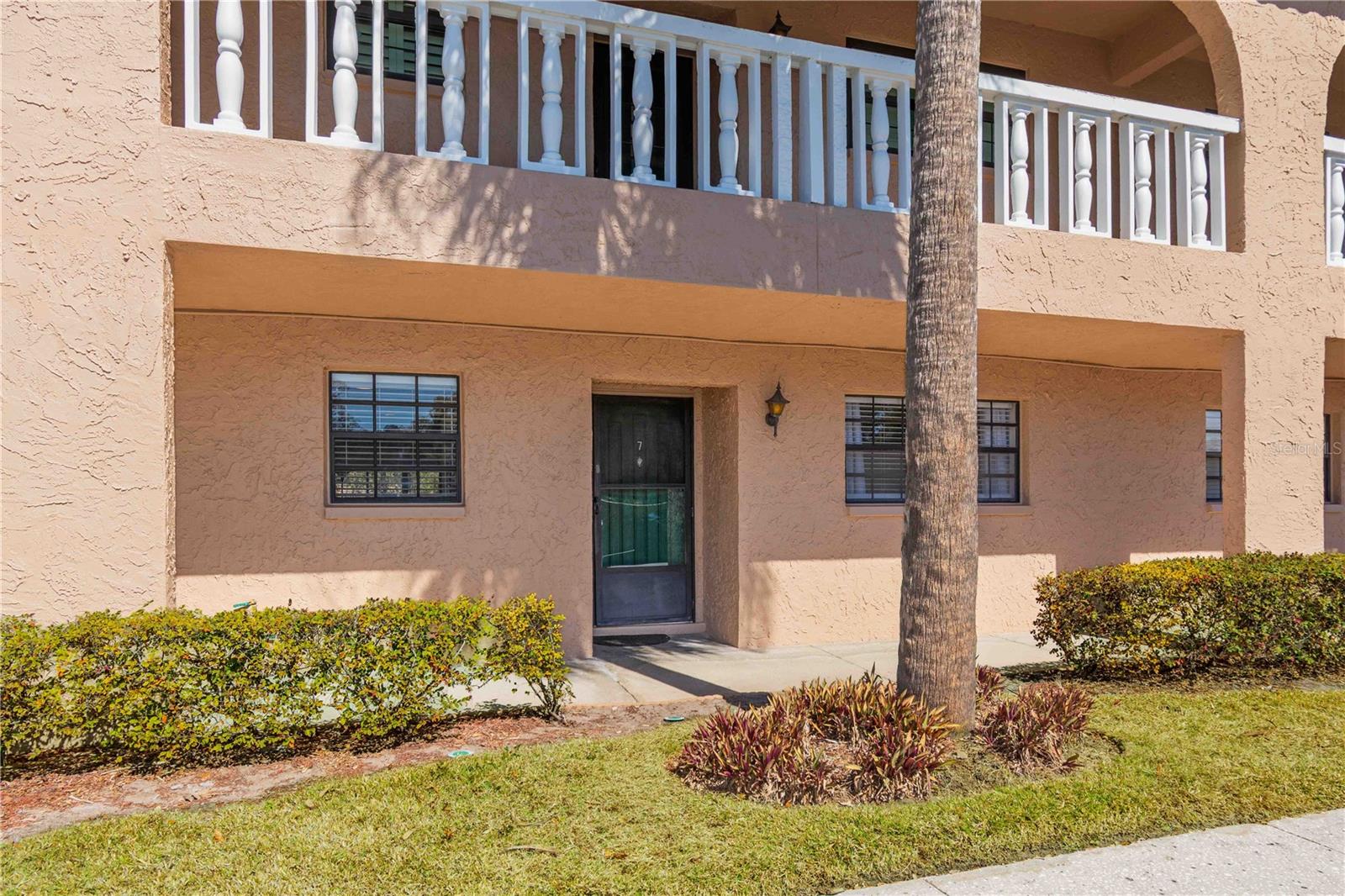 Image 29 of 41 For 1750 Belleair Forest Drive C7