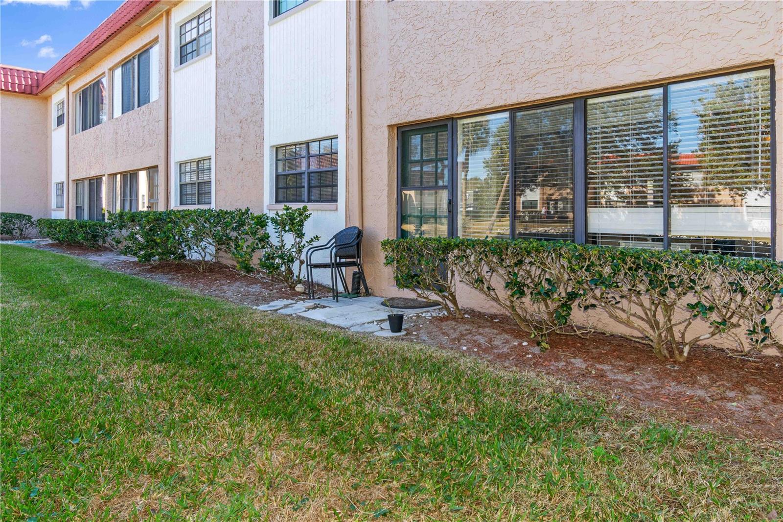 Image 35 of 41 For 1750 Belleair Forest Drive C7