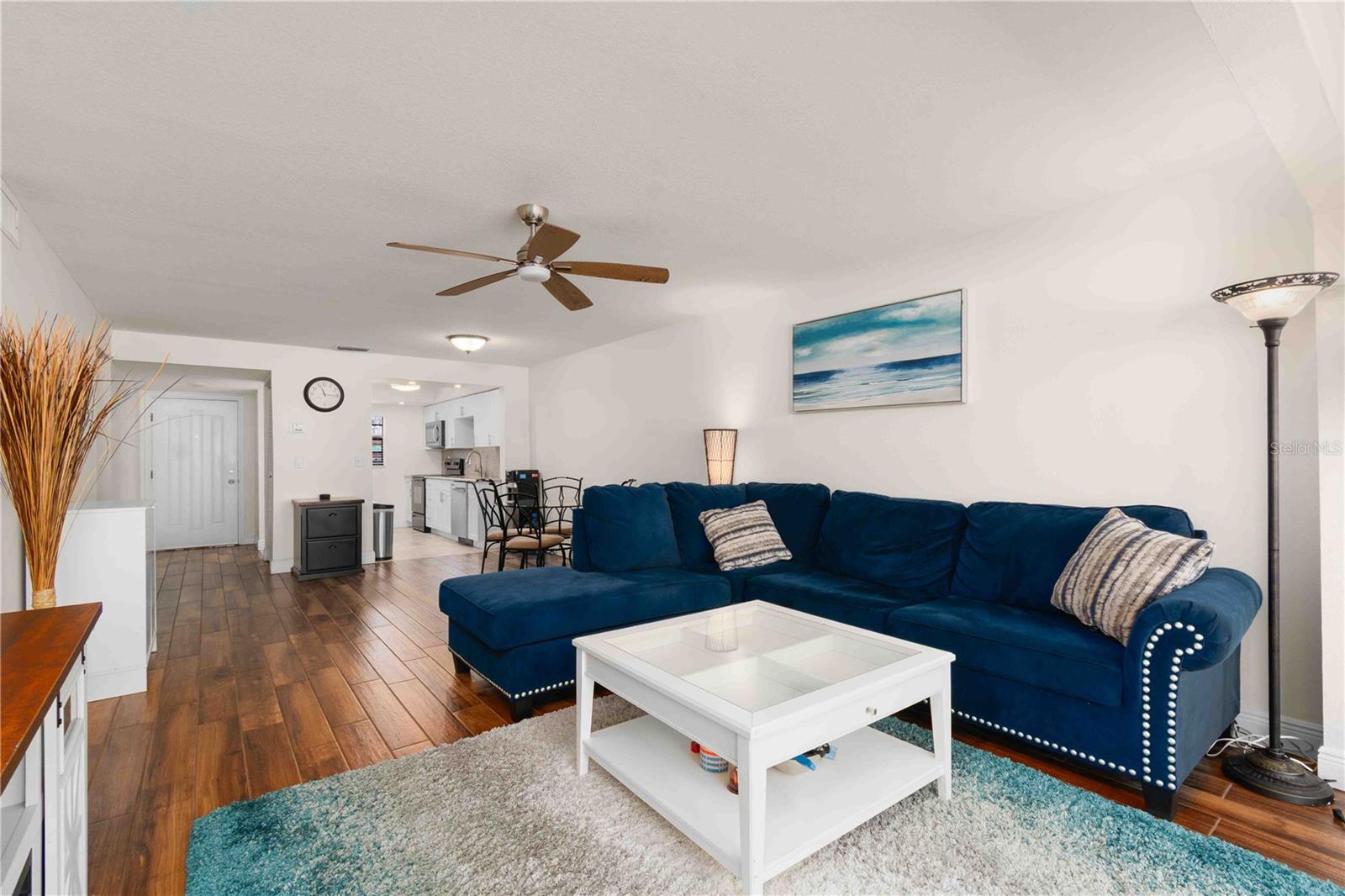 Image 5 of 41 For 1750 Belleair Forest Drive C7