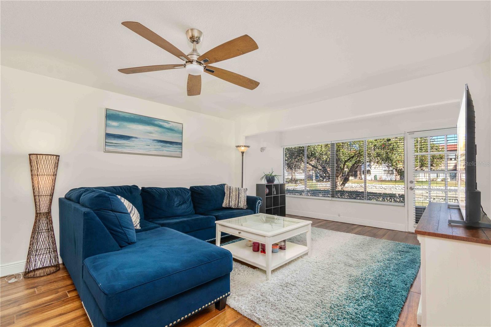 Image 6 of 41 For 1750 Belleair Forest Drive C7