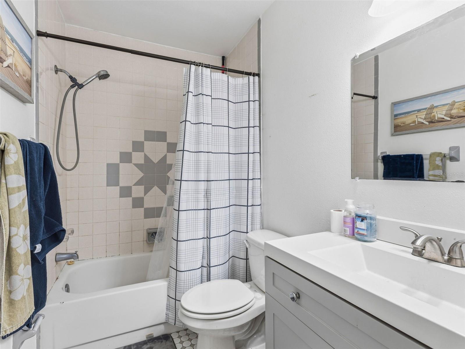 Image 14 of 28 For 3377 Montano Avenue