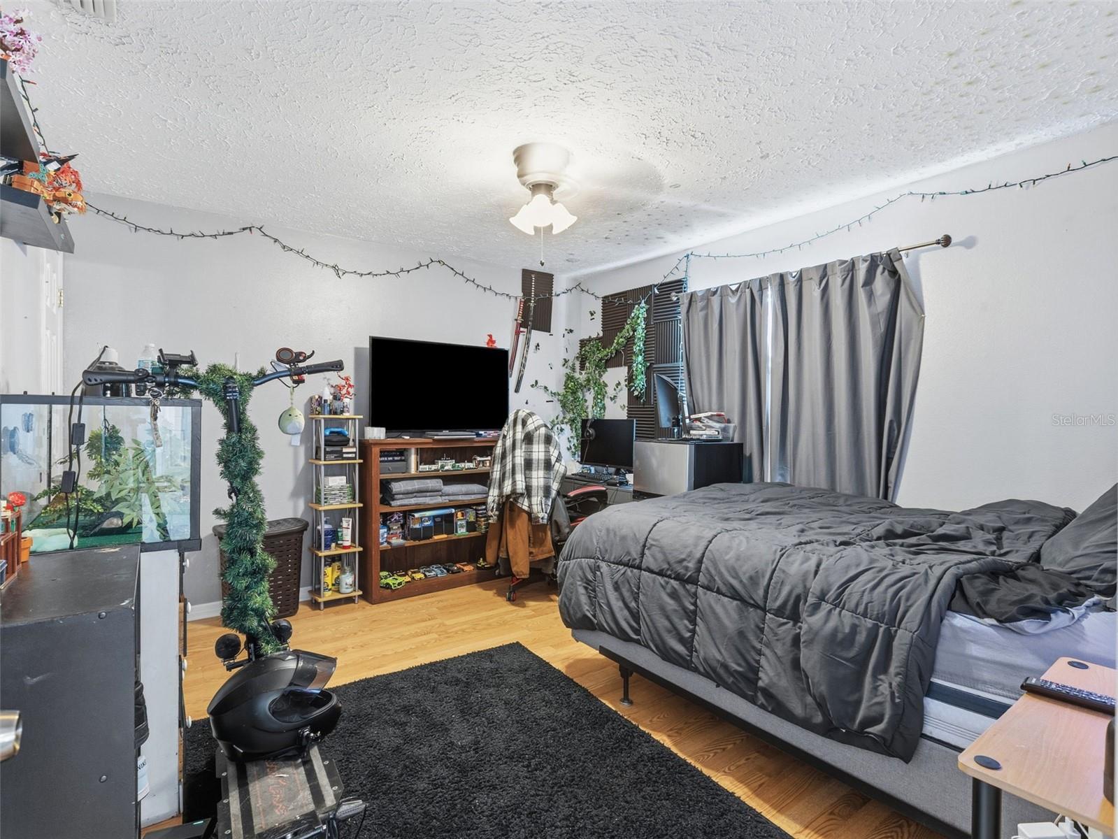 Image 15 of 28 For 3377 Montano Avenue