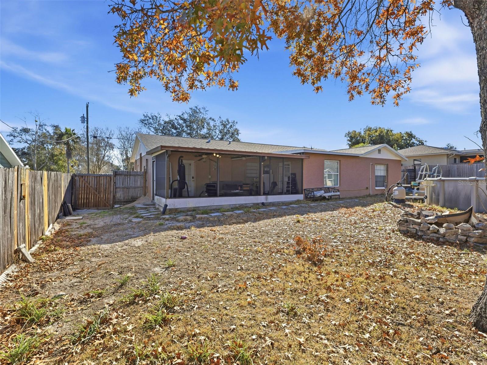 Image 20 of 28 For 3377 Montano Avenue