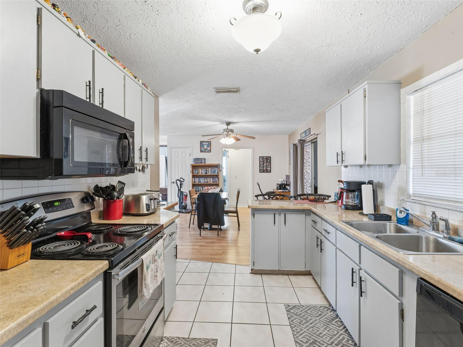 Image 6 of 28 For 3377 Montano Avenue