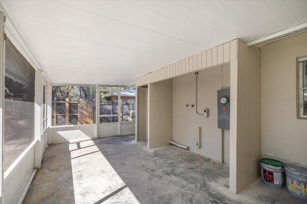 Image 26 of 39 For 7338 Spring Hill Drive