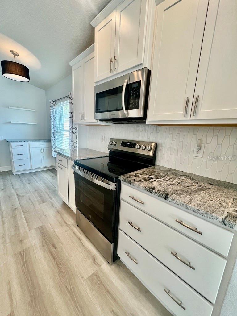 Image 15 of 27 For 25330 Flying Ebony Lane