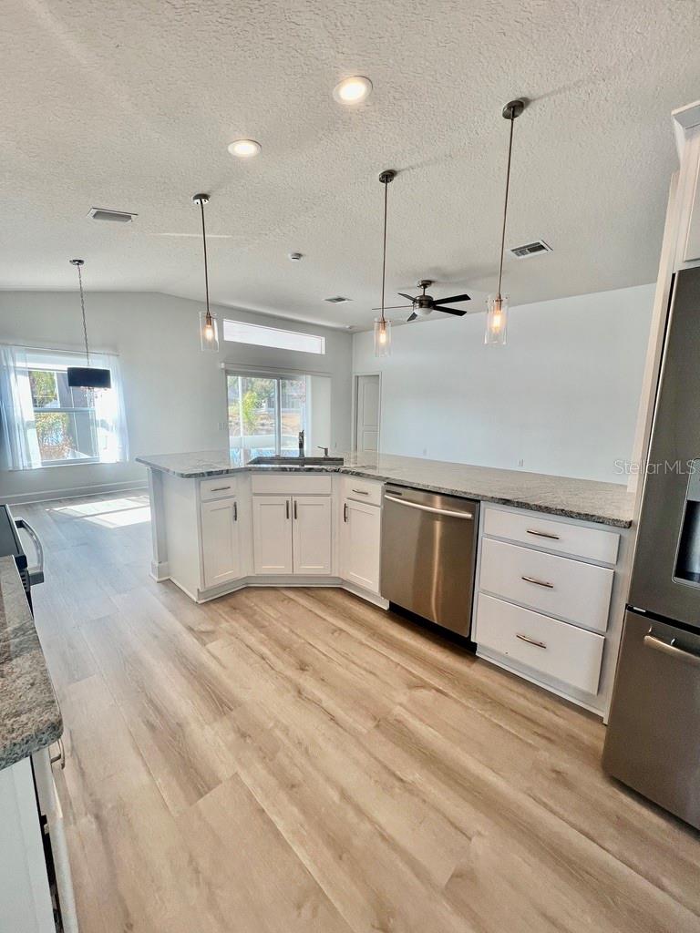 Image 16 of 27 For 25330 Flying Ebony Lane