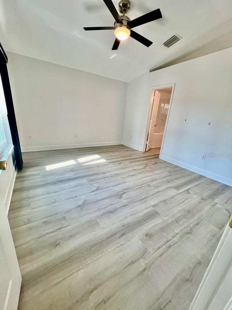 Image 18 of 27 For 25330 Flying Ebony Lane