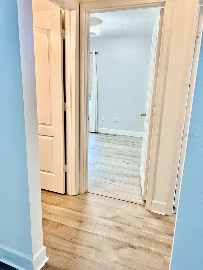 Image 5 of 27 For 25330 Flying Ebony Lane