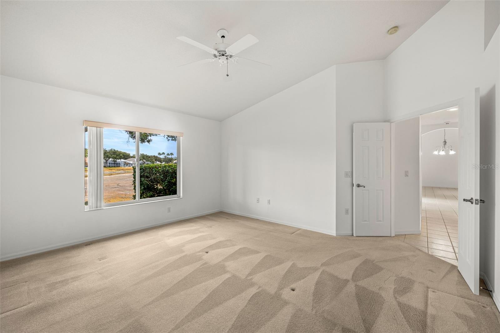 Image 14 of 45 For 10246 Timberland Point Dr