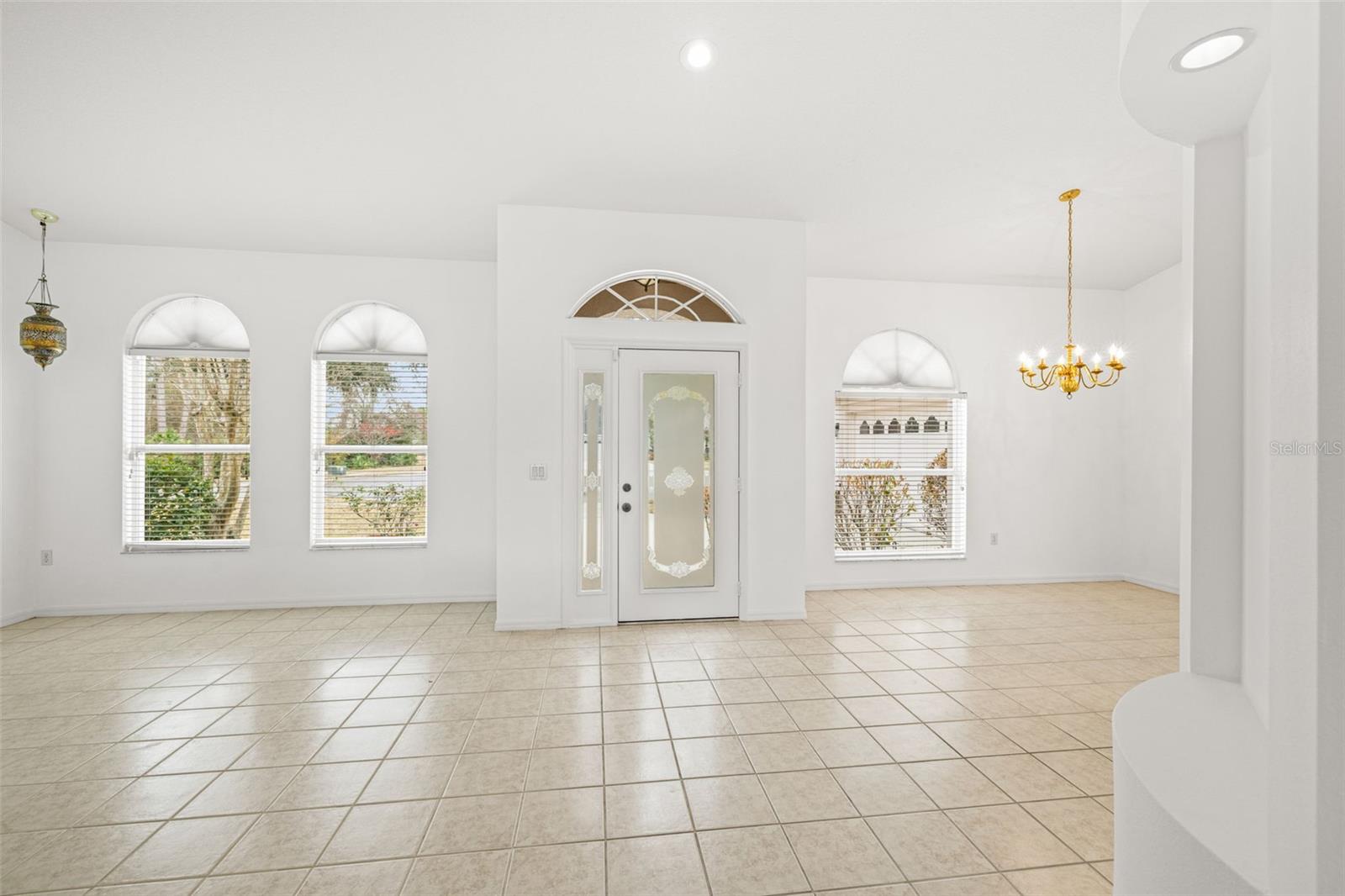 Image 4 of 45 For 10246 Timberland Point Dr