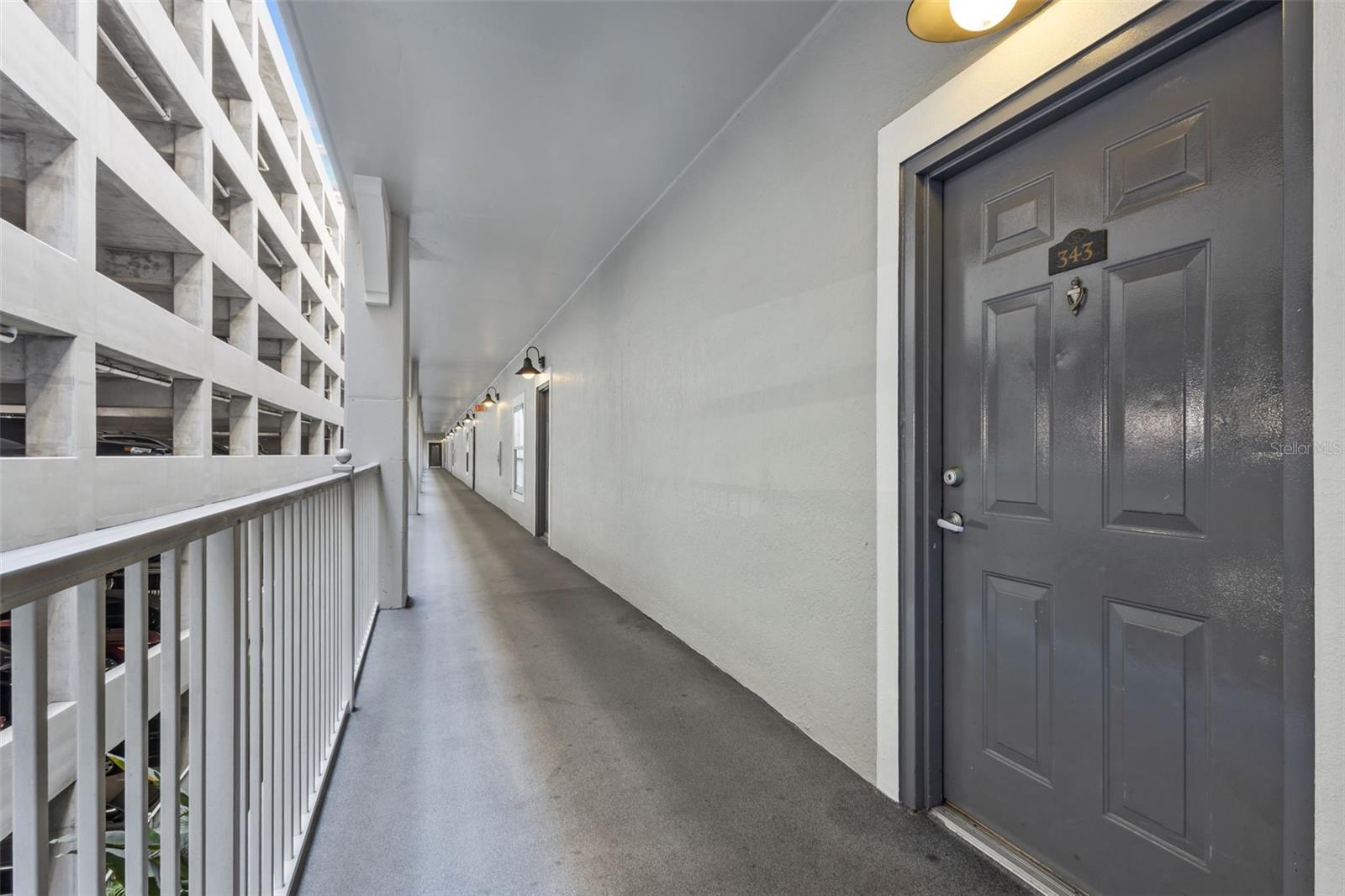 Image 3 of 36 For 700 Harbour Island Boulevard 343