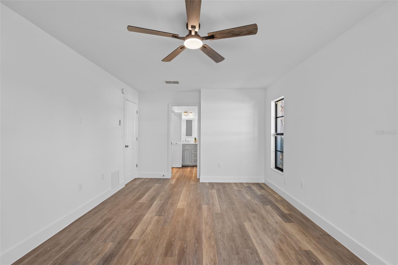 Image 7 of 25 For 3872 Kingston Boulevard