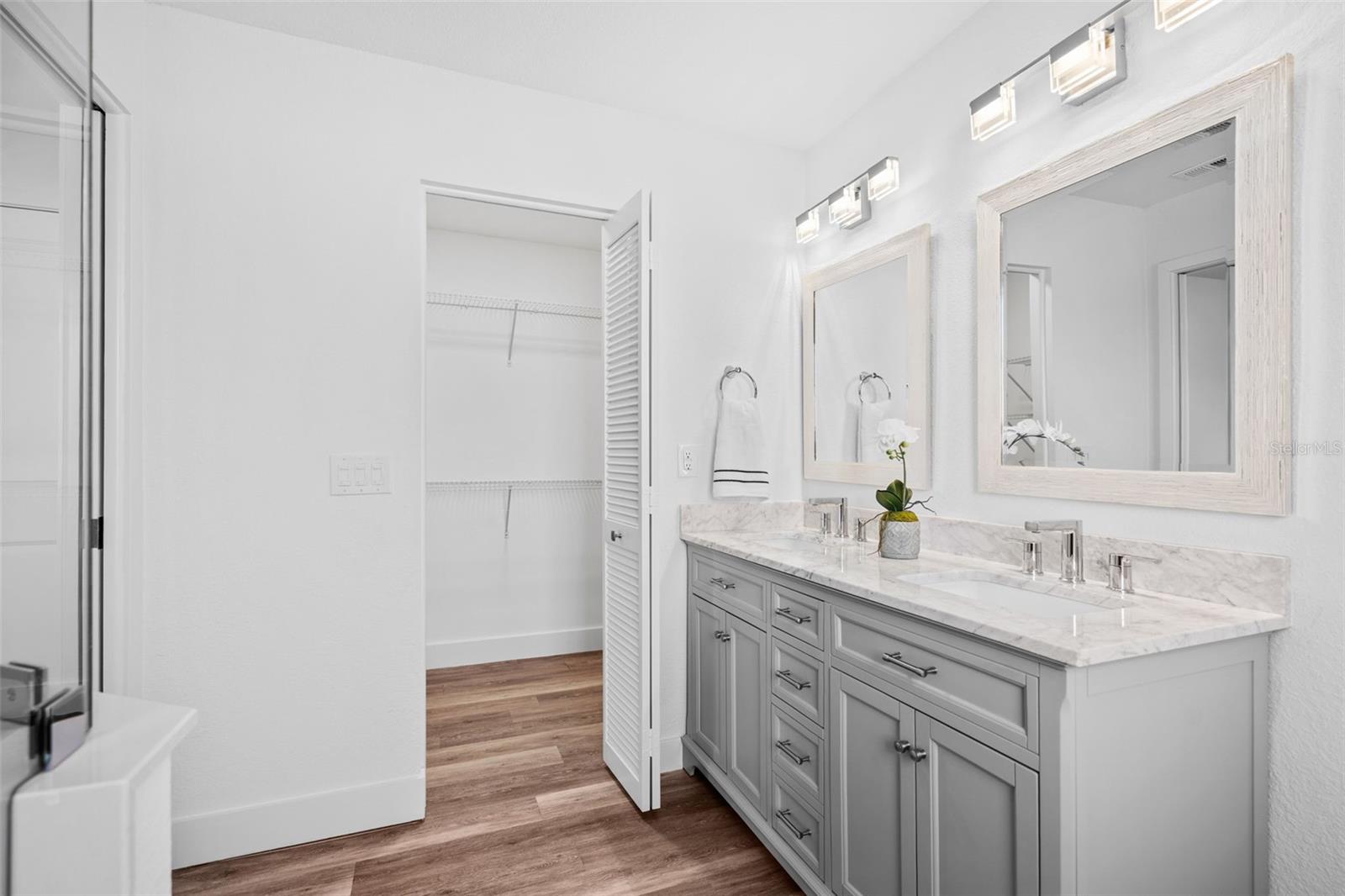 Image 9 of 25 For 3872 Kingston Boulevard