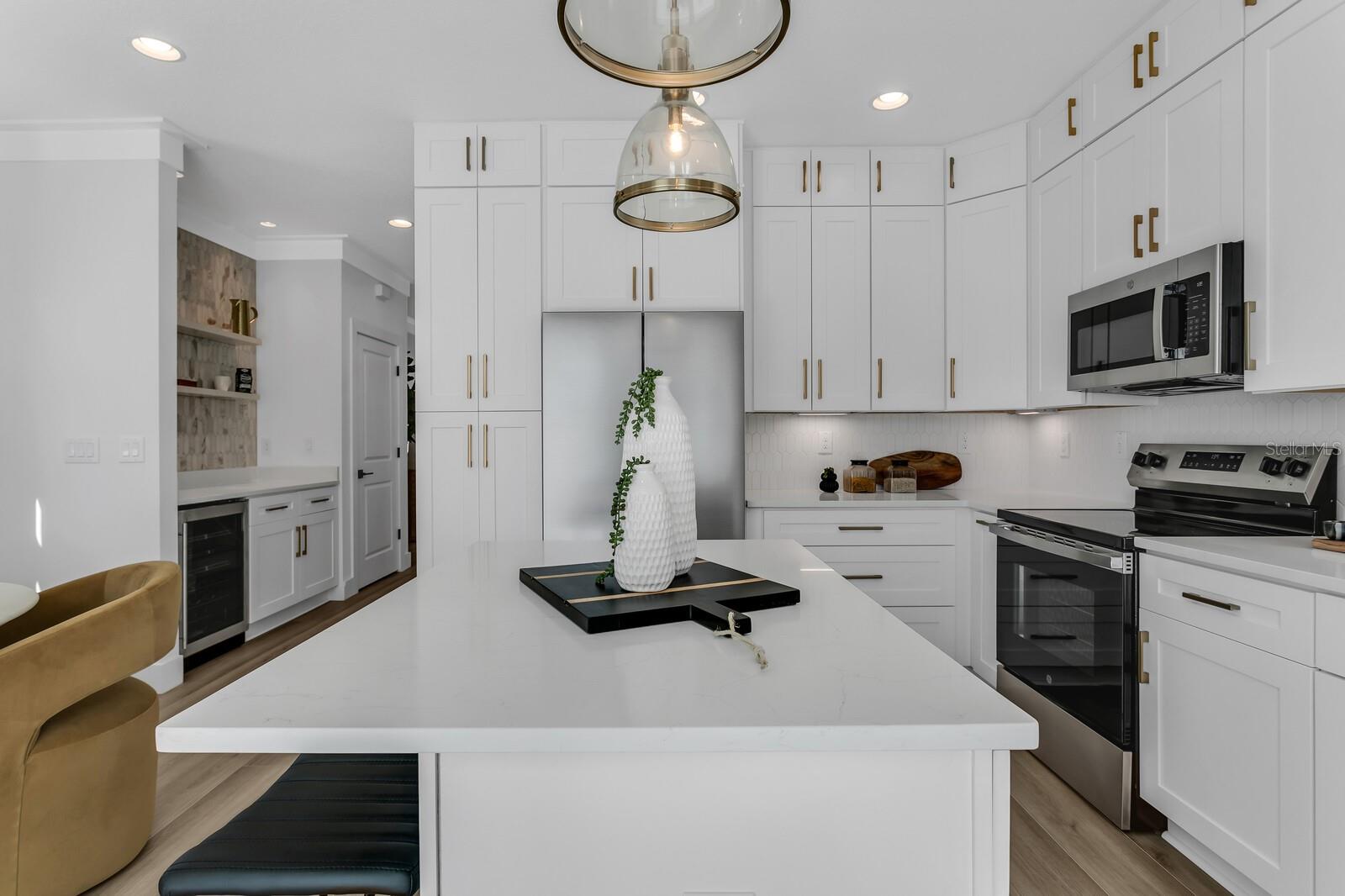 Image 3 of 42 For 2138 Chestnut Street