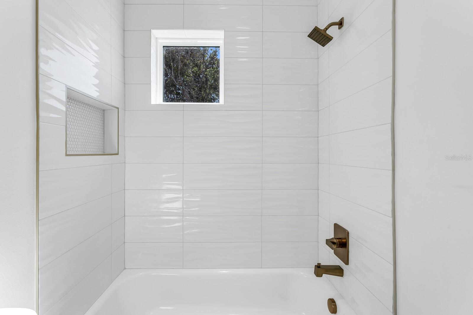 Image 33 of 42 For 2138 Chestnut Street