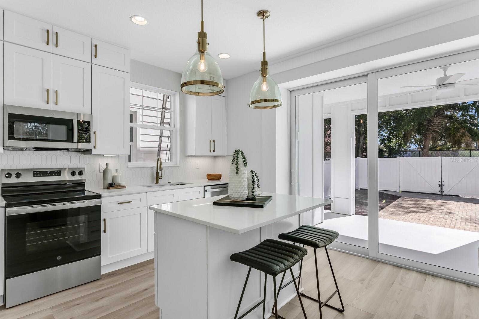 Image 9 of 42 For 2138 Chestnut Street