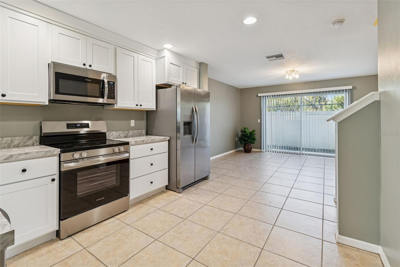 Image 11 of 47 For 8707 Sheldon Creek Boulevard