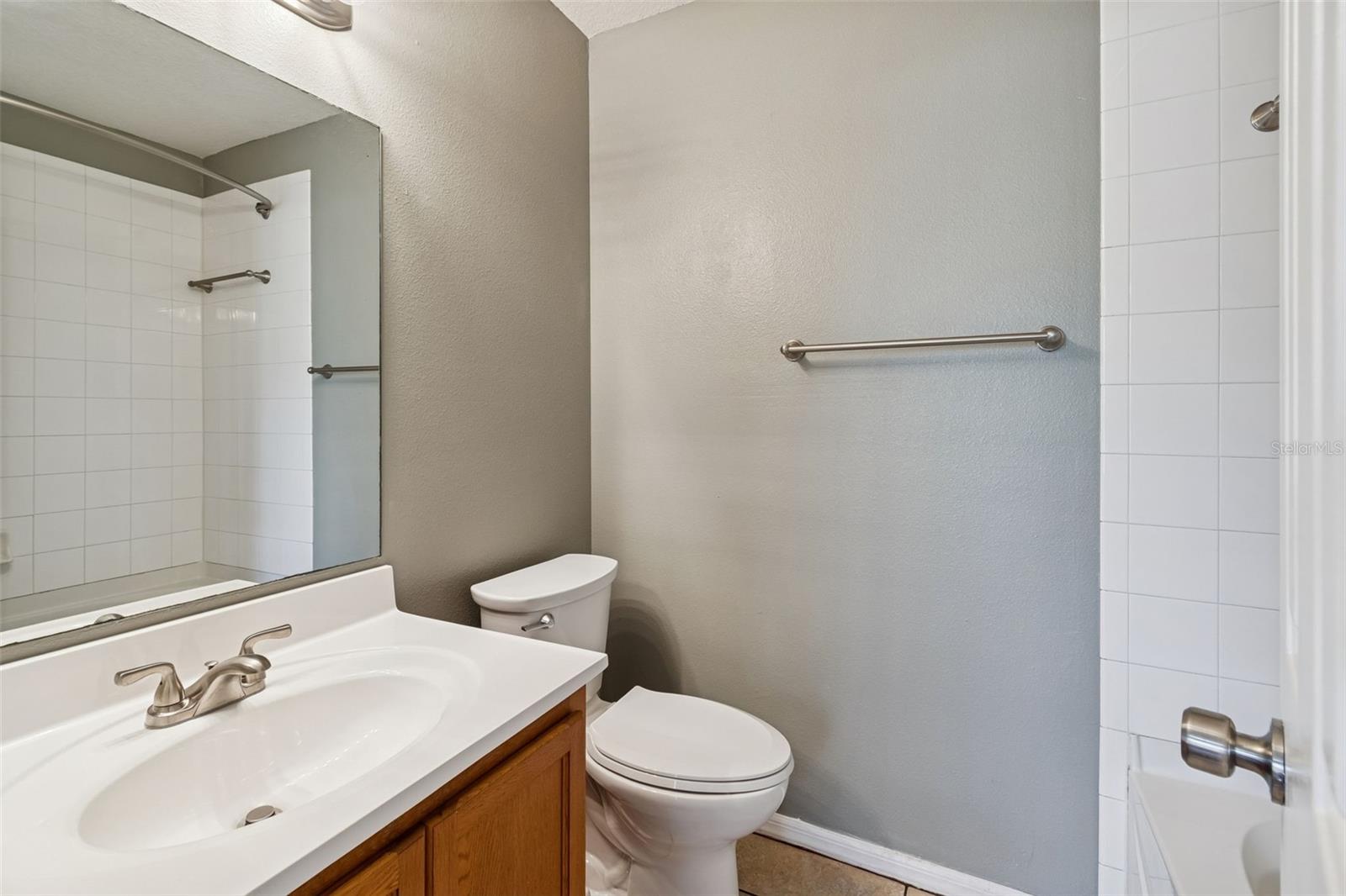 Image 27 of 47 For 8707 Sheldon Creek Boulevard