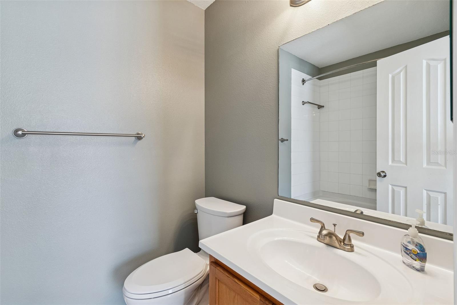 Image 35 of 47 For 8707 Sheldon Creek Boulevard