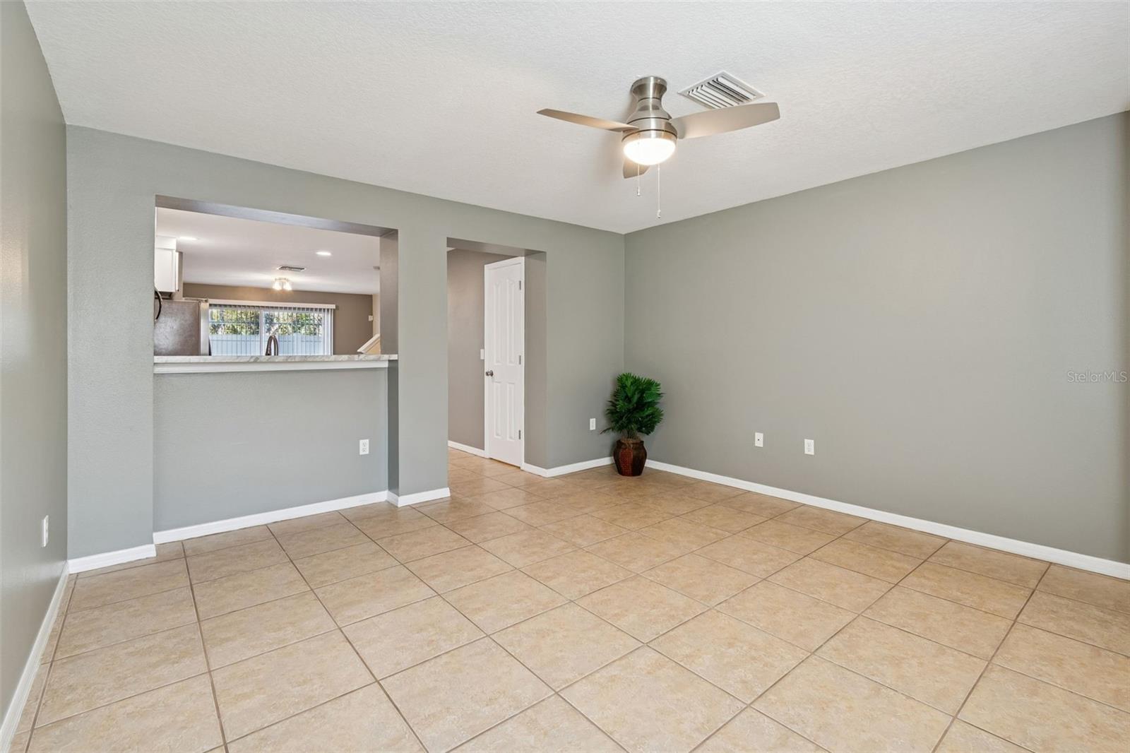 Image 7 of 47 For 8707 Sheldon Creek Boulevard