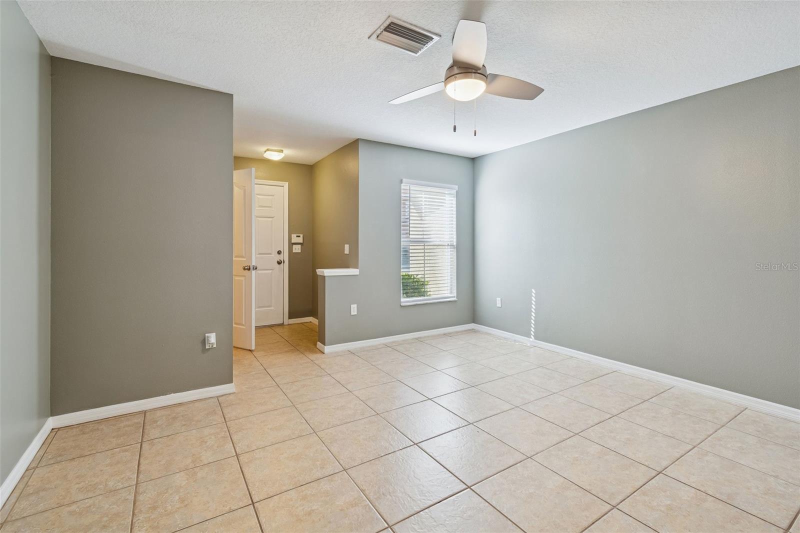 Image 9 of 47 For 8707 Sheldon Creek Boulevard